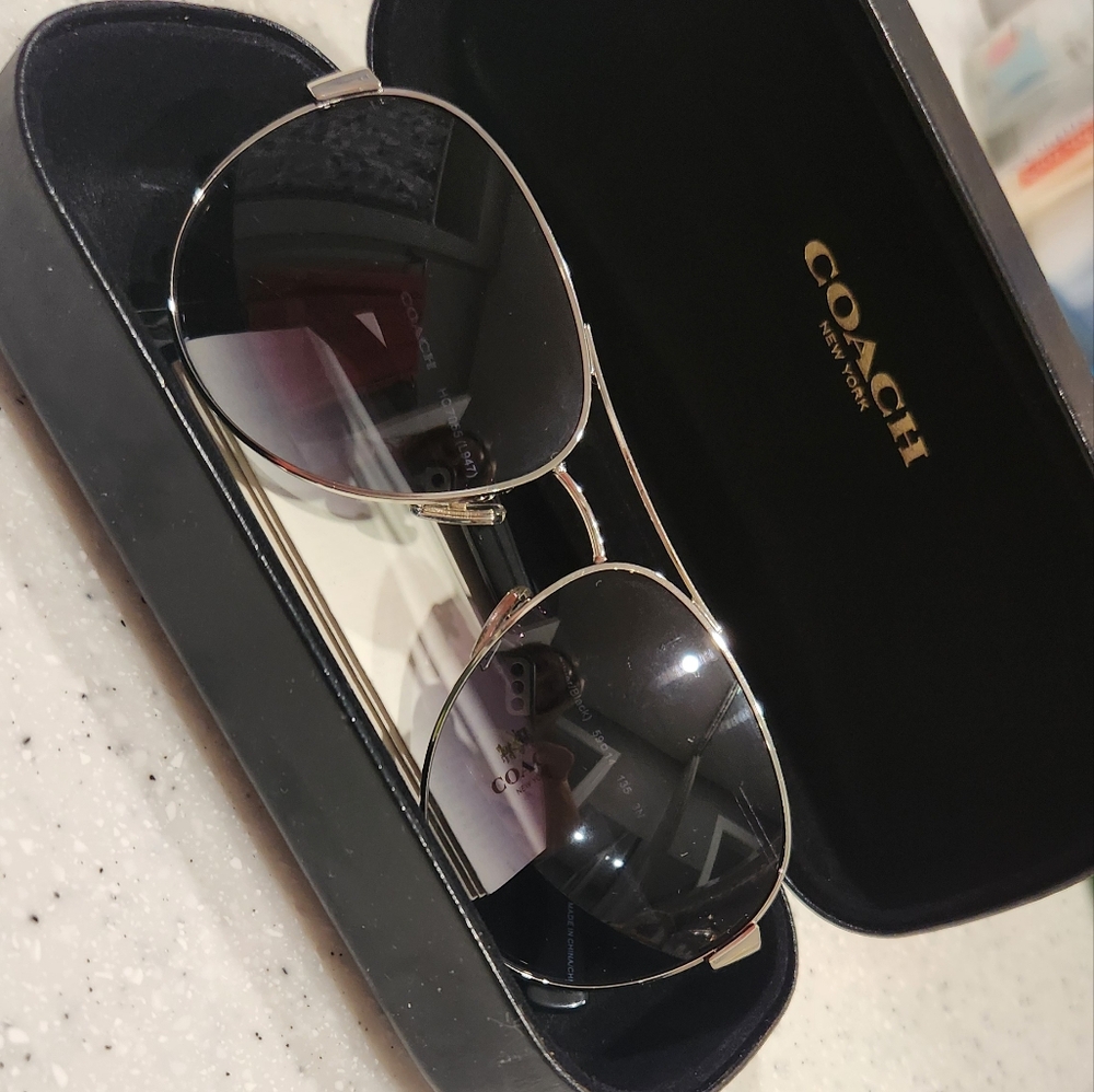 Coach Aviator sunglasses